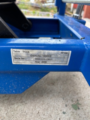 1372440-4 Hydrauliskt lyftbord TF100 – 1000 kg