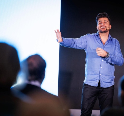 1411723-1 Inspirationsföreläsning med Charbel Gabro, utsedd till Årets Talare 2019 & 2024, värde ca 40 000kr