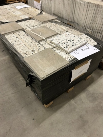 1343818-3 Terrazzo 30*30 ca 15kvm