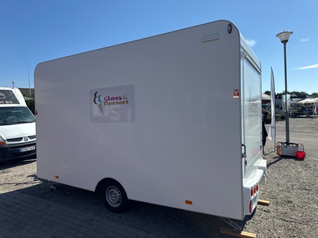 1411752-5 Fullutrustad glassvagn, år 2022