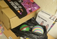 1408858 Blandat parti – lampor, dekoration, bollar och spel