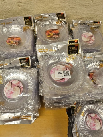 1408860-3 Plasttallrikar m.m.