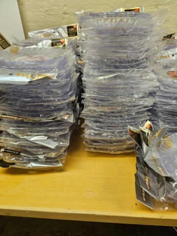 1408860-5 Plasttallrikar m.m.