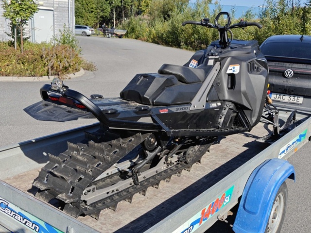 1130299-4 Lynx Shredder 3700 RE 850 Turbo  E-TEC T -2024