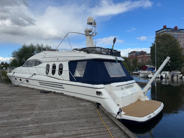 1411906-5 Princess 72 – 1997 – Lyxig motorjakt