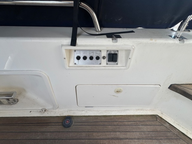 1411906-12 Princess 72 – 1997 – Lyxig motorjakt