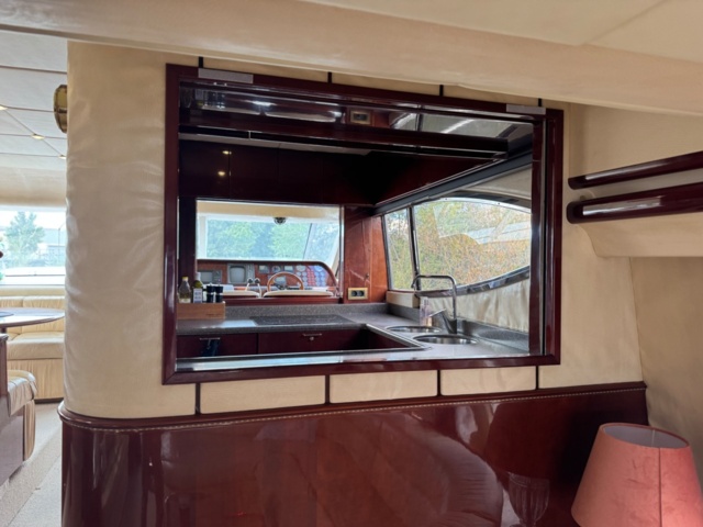 1411906-21 Princess 72 – 1997 – Lyxig motorjakt