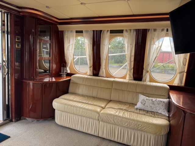 1411906-22 Princess 72 – 1997 – Lyxig motorjakt