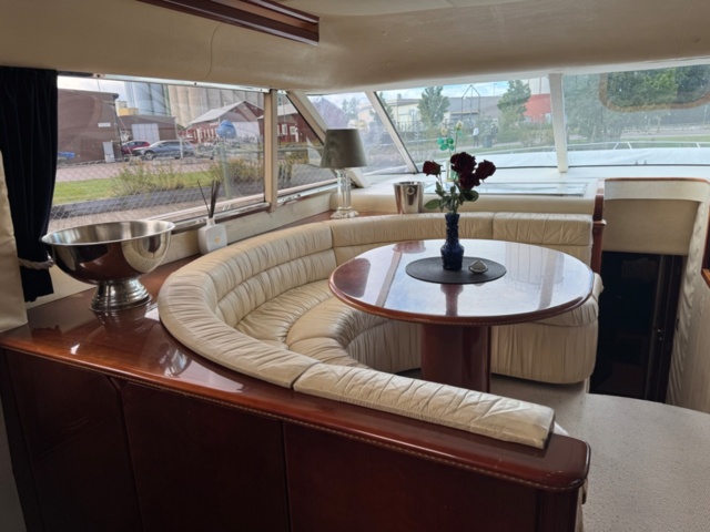 1411906-25 Princess 72 – 1997 – Lyxig motorjakt