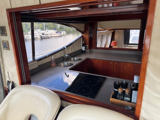 1411906-39 Princess 72 – 1997 – Lyxig motorjakt