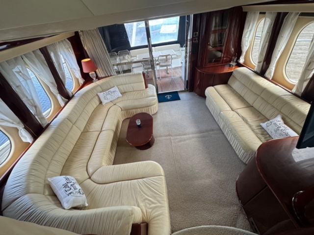 1411906-61 Princess 72 – 1997 – Lyxig motorjakt