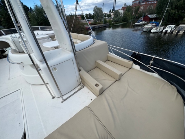 1411906-69 Princess 72 – 1997 – Lyxig motorjakt