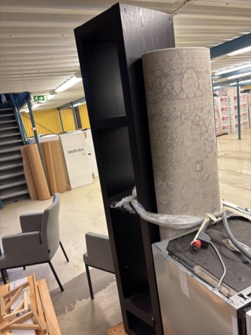 1387007-26 Parti med diverse bohag - diskmaskin, möbler, inredning, m.m.