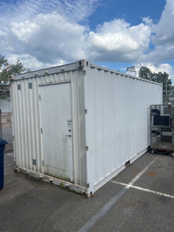 1395596-1 Container 20 fot med innehåll