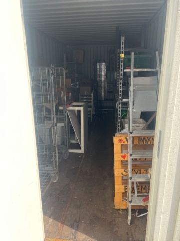 1395596-5 Container 20 fot med innehåll