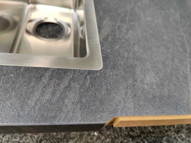 1412134-4 Bänkskiva med ho