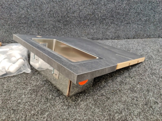 1412134-10 Bänkskiva med ho