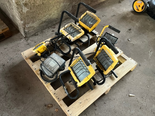 1403423-1 Diverse byggbeslysning, 7st