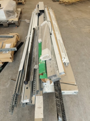 1331875-5 Parti med blandade VVS och ventilationstillbehör