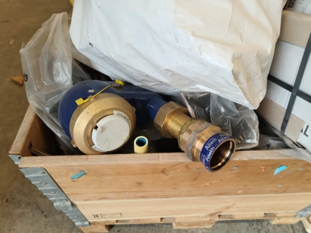 1331875-9 Parti med blandade VVS och ventilationstillbehör