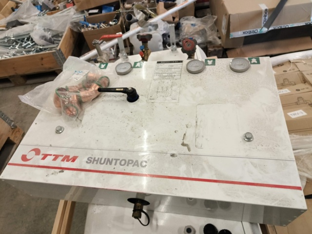 1331875-14 Parti med blandade VVS och ventilationstillbehör