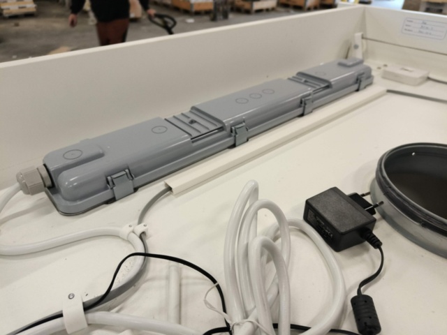 1331876-11 Tre stycken skåp för laboratorium