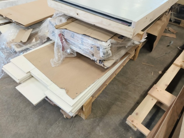 1331878-5 Köksinredning, dörrar med mera