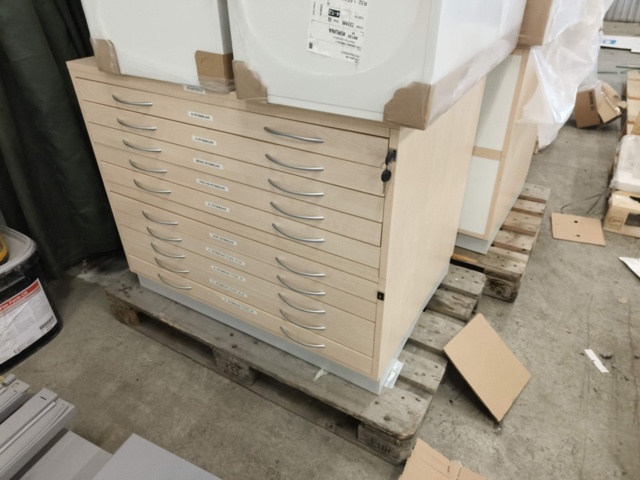 1331878-16 Köksinredning, dörrar med mera