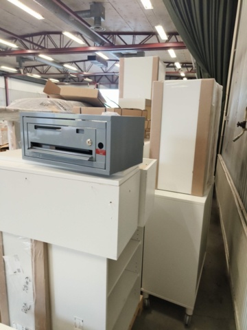 1331878-22 Köksinredning, dörrar med mera