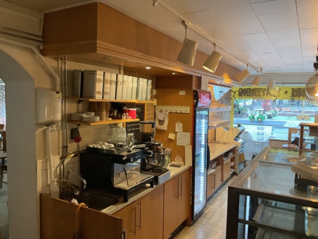 1406394-1 Brödhylla med bänkar