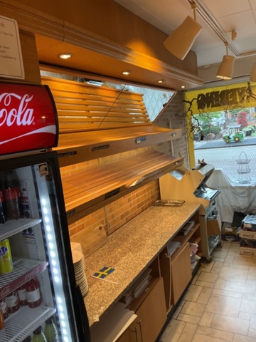 1406394-8 Brödhylla med bänkar