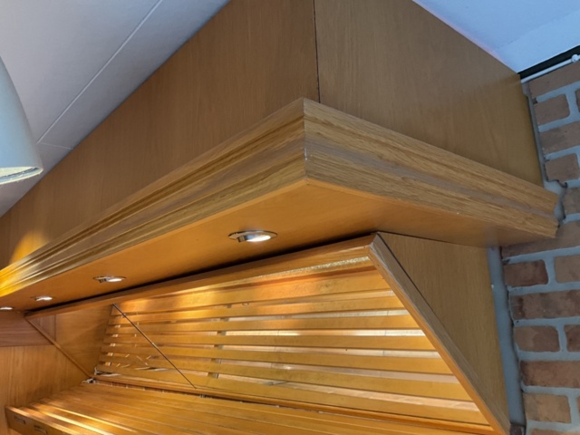 1406394-12 Brödhylla med bänkar