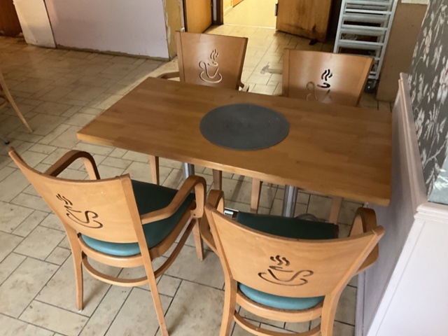 1406395-5 8 st. Bord och 28 st. stolar