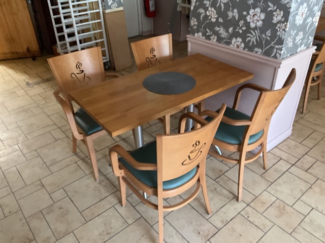 1406395-6 8 st. Bord och 28 st. stolar