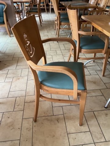 1406396-12 8 st. Bord och 28 st. stolar