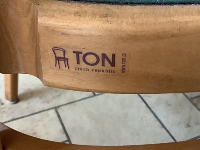 1406396-13 8 st. Bord och 28 st. stolar