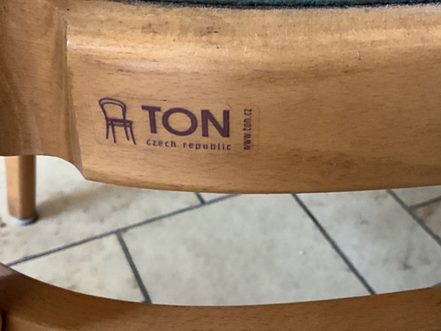 1406396-14 8 st. Bord och 28 st. stolar