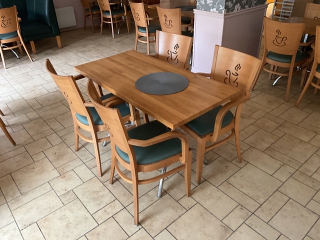 1406396-15 8 st. Bord och 28 st. stolar