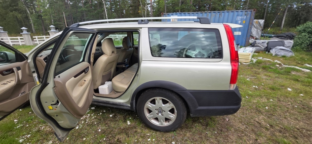 1175790-2 Volvo XC70 D5 AWD Geartronic, 185hk -2007 (Reparationsobjekt)