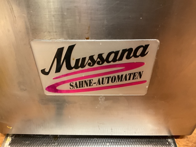 1406408-3 Gräddblås  Mussana