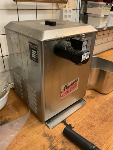 1406408-8 Gräddblås  Mussana