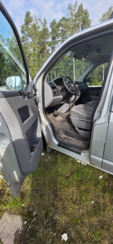 1175791-12 Volkswagen Transporter T30 2.5 TDI Automatisk, 131hk -2009 (Reparationsobjekt)