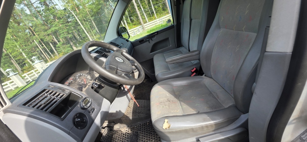 1175791-16 Volkswagen Transporter T30 2.5 TDI Automatisk, 131hk -2009 (Reparationsobjekt)
