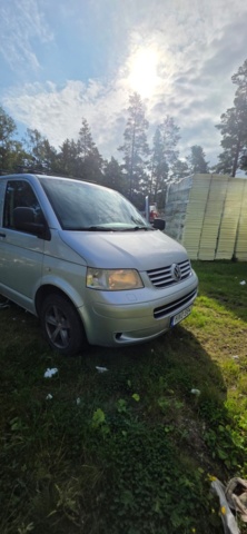 1175791-20 Volkswagen Transporter T30 2.5 TDI Automatisk, 131hk -2009 (Reparationsobjekt)