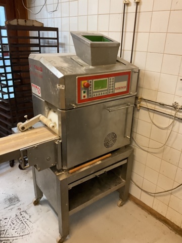 1406418-2 Automatisk Bullrivare KOENIG