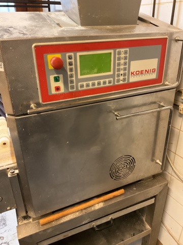 1406418-6 Automatisk Bullrivare KOENIG