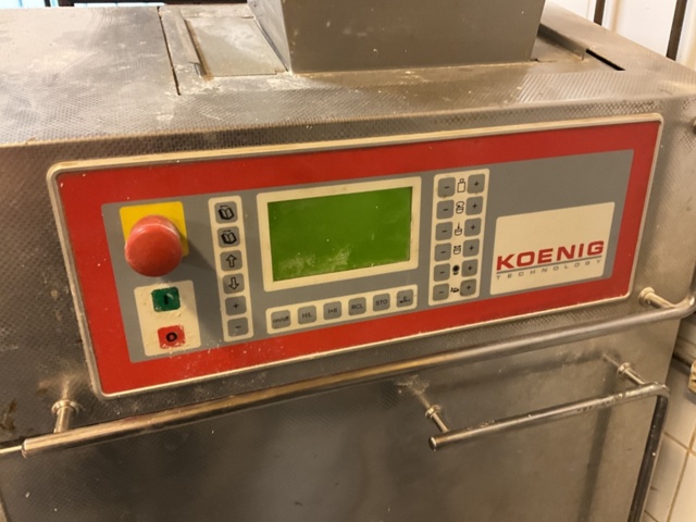 1406418-7 Automatisk Bullrivare KOENIG