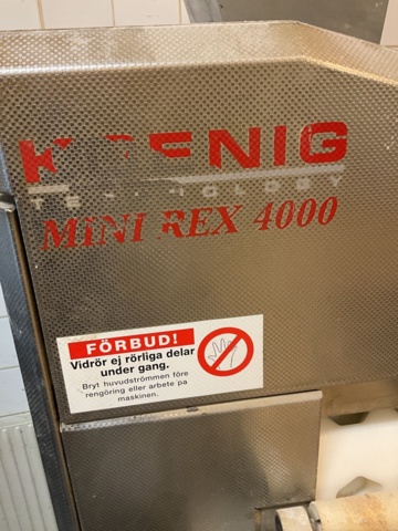 1406418-10 Automatisk Bullrivare KOENIG