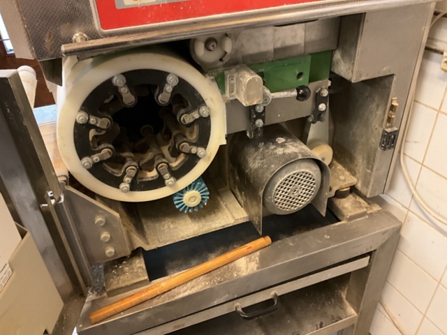 1406418-14 Automatisk Bullrivare KOENIG