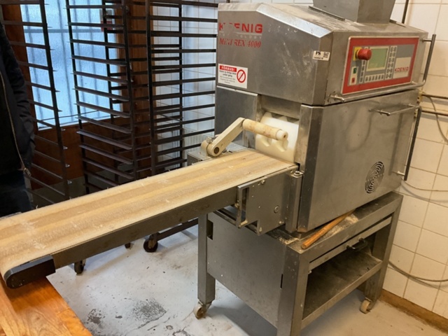 1406418-16 Automatisk Bullrivare KOENIG